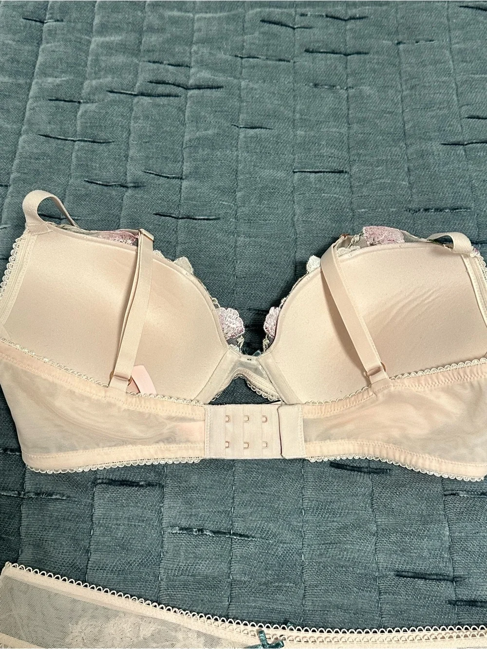 Victoria's Secret Dream Angels Floral Embroidered Set